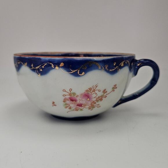 Antique Japanese Geisha Girl Cup Hand Painted Cobalt Blue Floral Gold Moriage - Picture 1 of 6